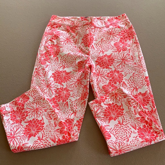 Talbots The Perfect Skimmer Floral Capri Crop Pant - Picture 2 of 11
